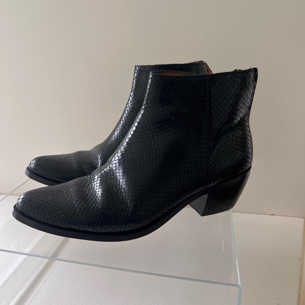 Anthology Paris Womens Black leather Snakeskin Embossed Boot Size 41/US 10